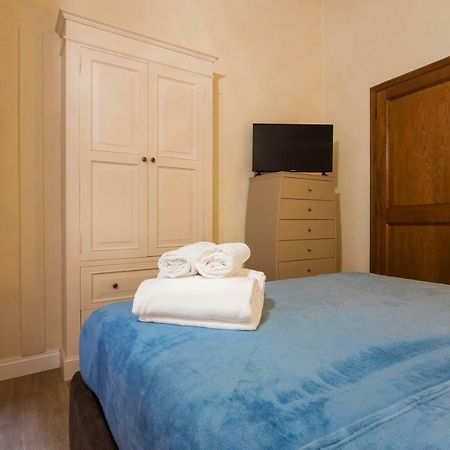Duomo 2 Bedroom Apartment ฟลอเรนซ์ ภายนอก รูปภาพ