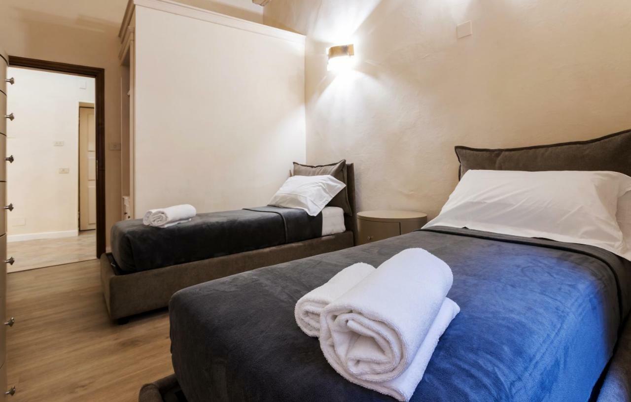 Duomo 2 Bedroom Apartment ฟลอเรนซ์ ภายนอก รูปภาพ