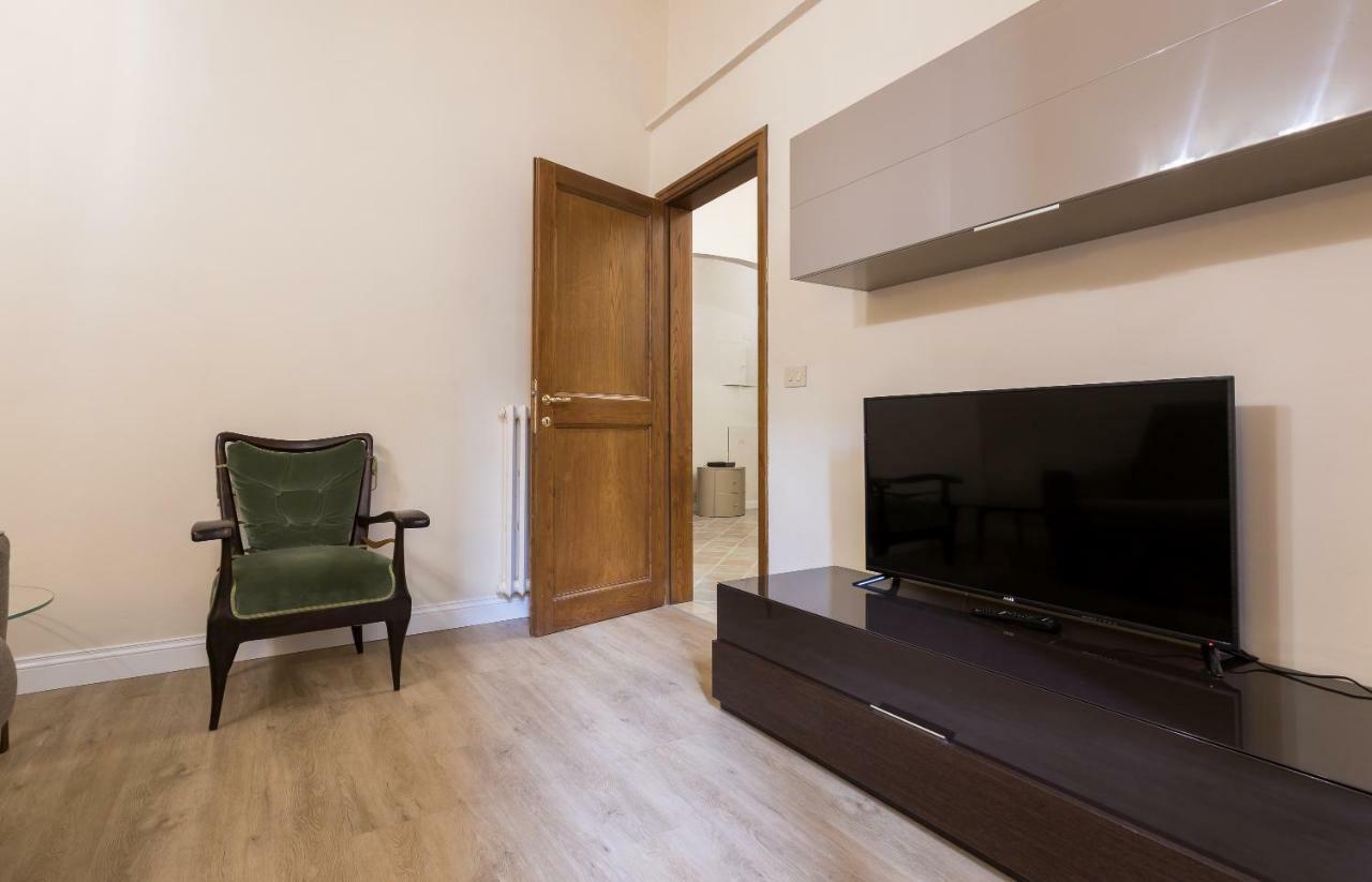 Duomo 2 Bedroom Apartment ฟลอเรนซ์ ภายนอก รูปภาพ