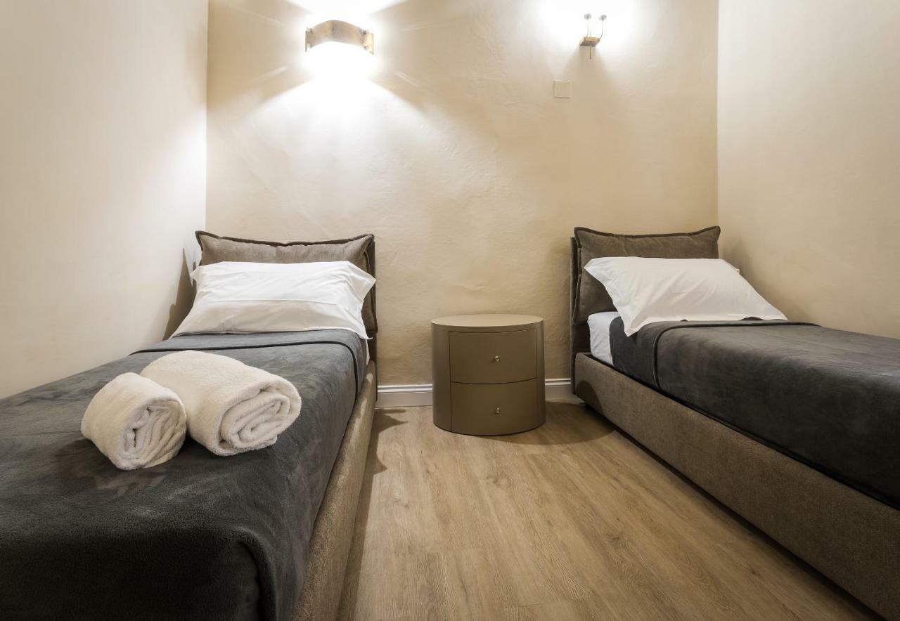 Duomo 2 Bedroom Apartment ฟลอเรนซ์ ภายนอก รูปภาพ